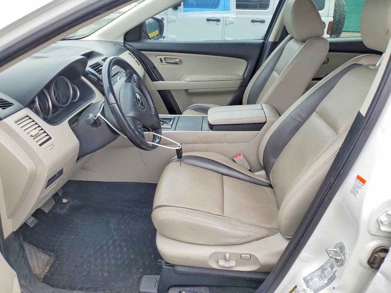 Mazd CX-9