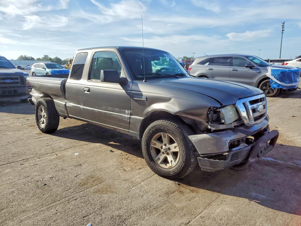Ford Ranger Super Cab