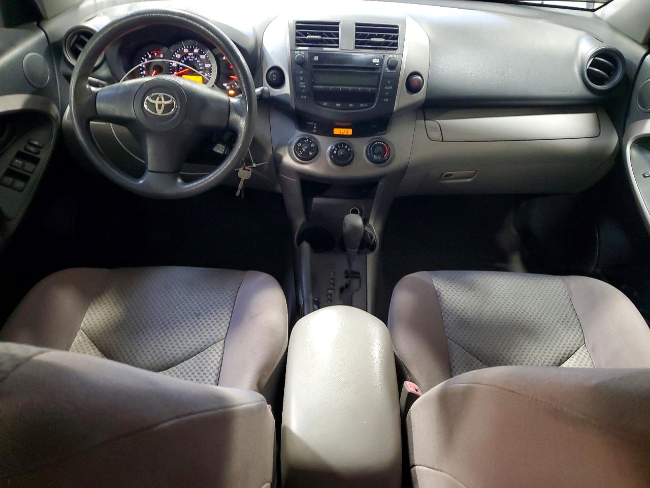 Toyota RAV4 Base