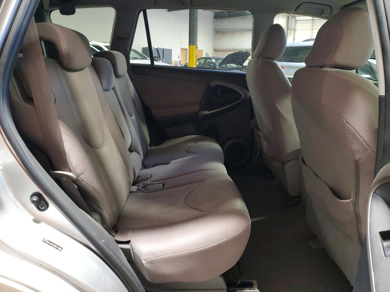 Toyota RAV4 Base
