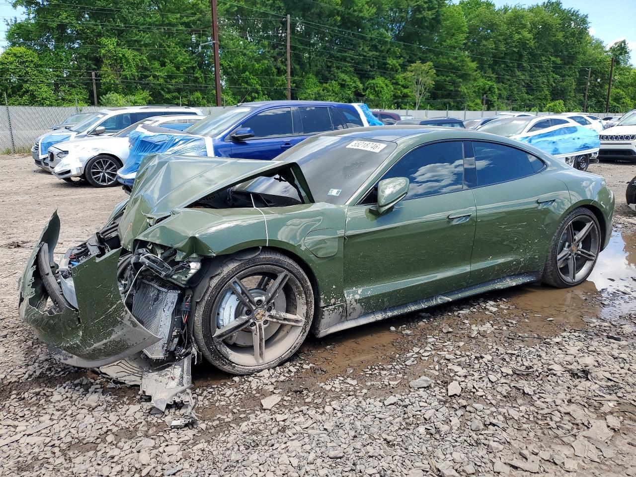 Salvage Porsche Taycan Image