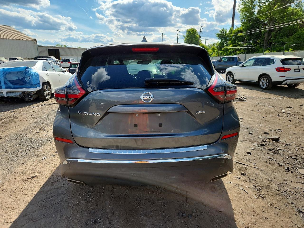 Nissan Murano S