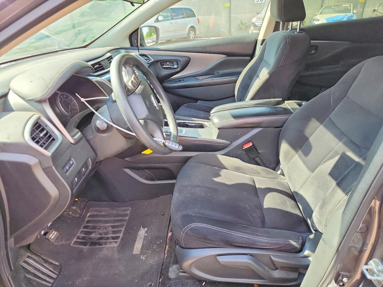 Nissan Murano S