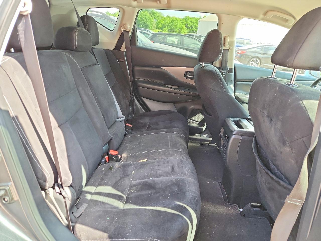 Nissan Murano S