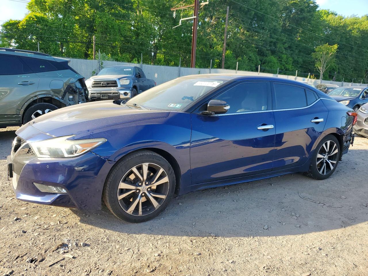Salvage Nissan Maxima Image