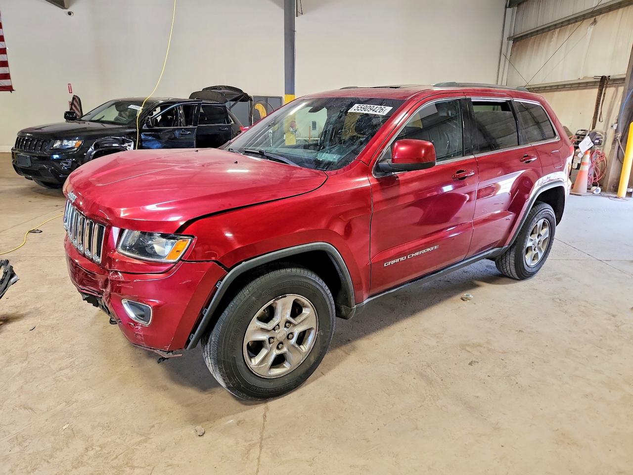 Salvage Jeep Cherokee Image