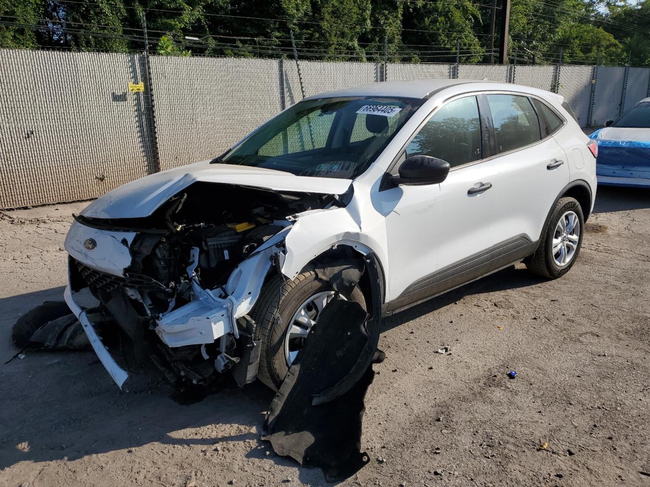 Salvage Ford Escape Image