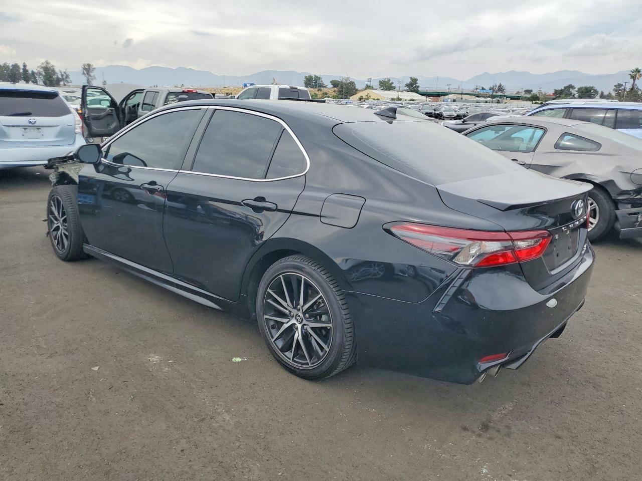Toyota Camry Se