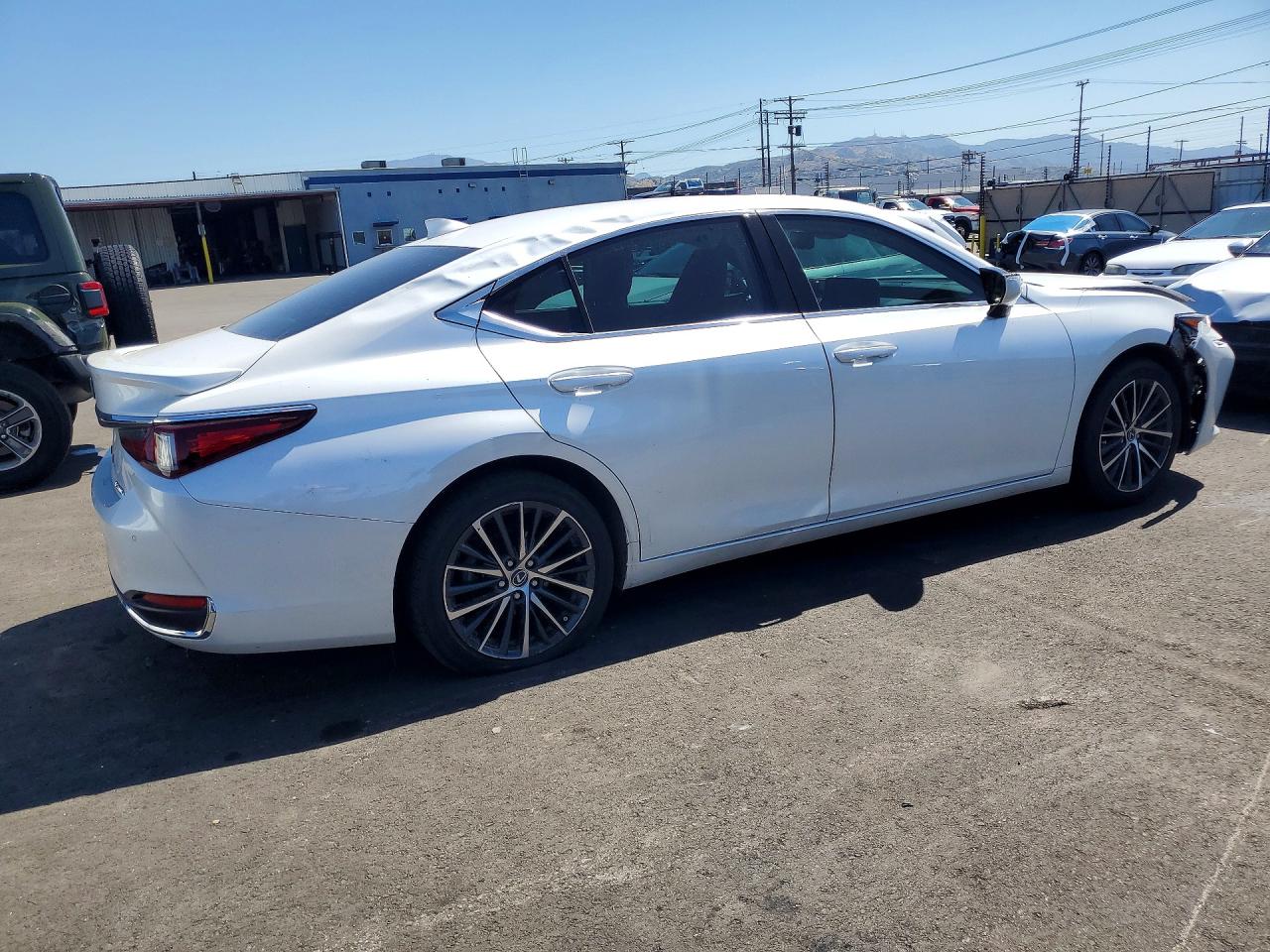Lexus Es Base