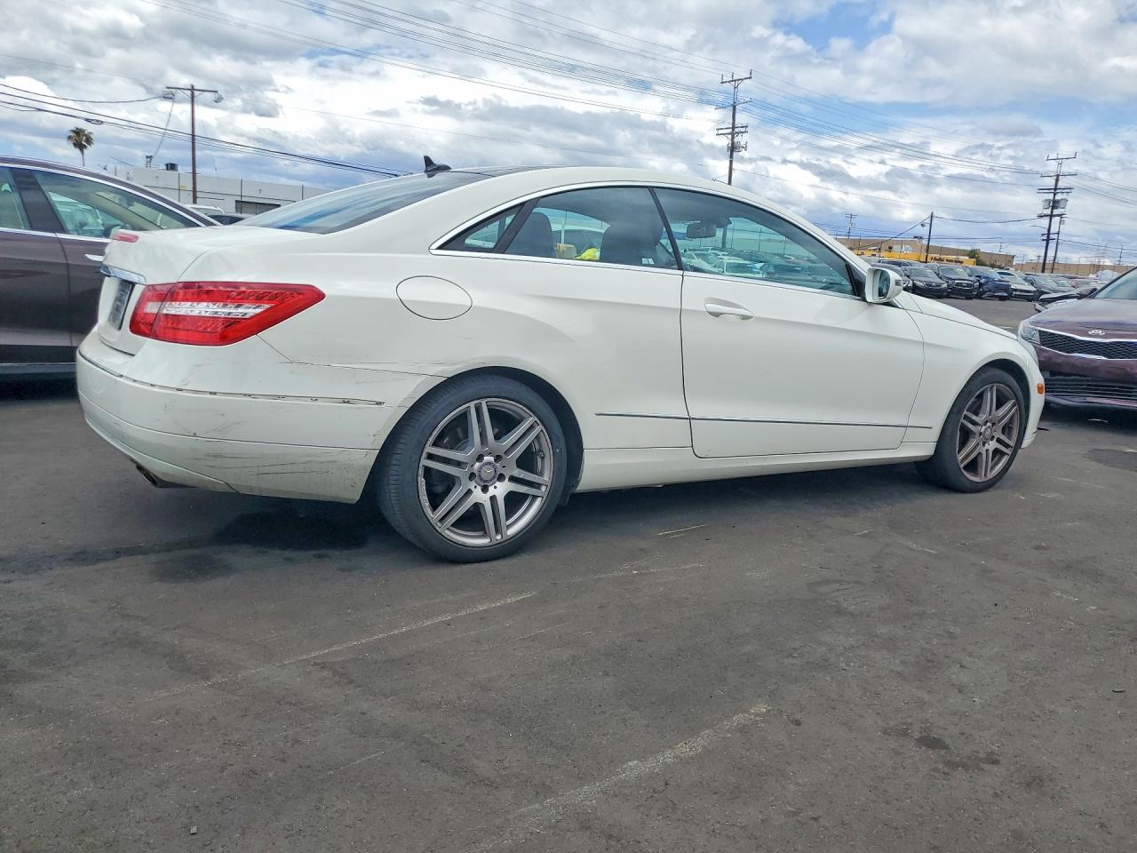 Mercedes-Benz E-Class 350