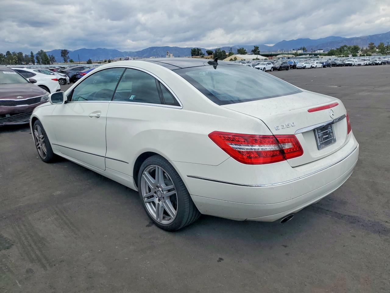 Mercedes-Benz E-Class 350