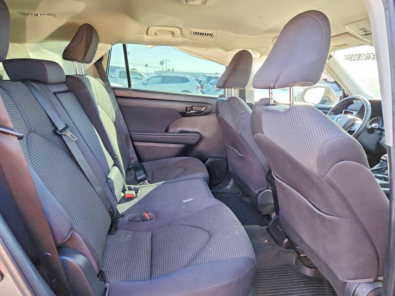Toyota Highlander Hybrid Le