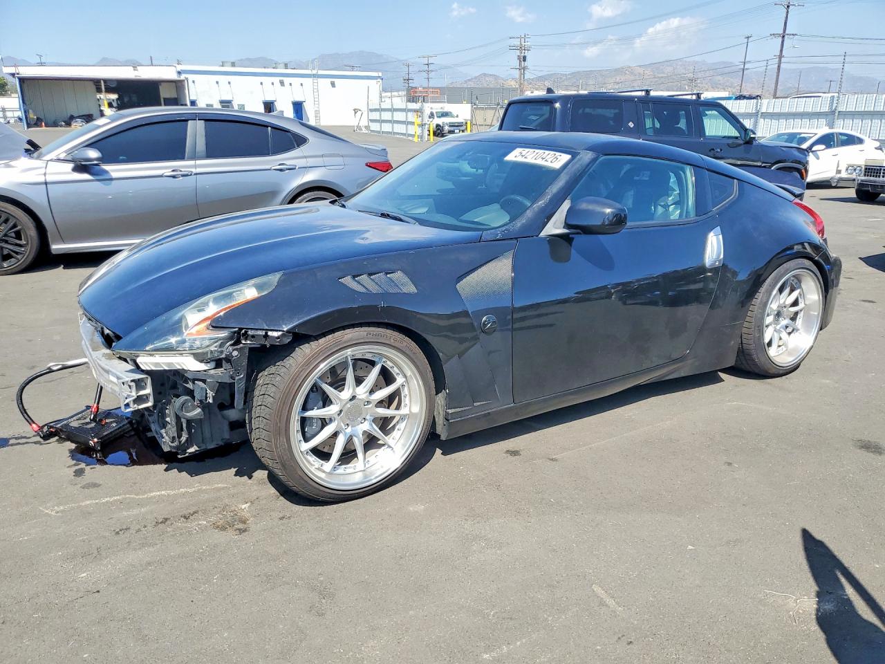 Salvage Nissan 370Z Image