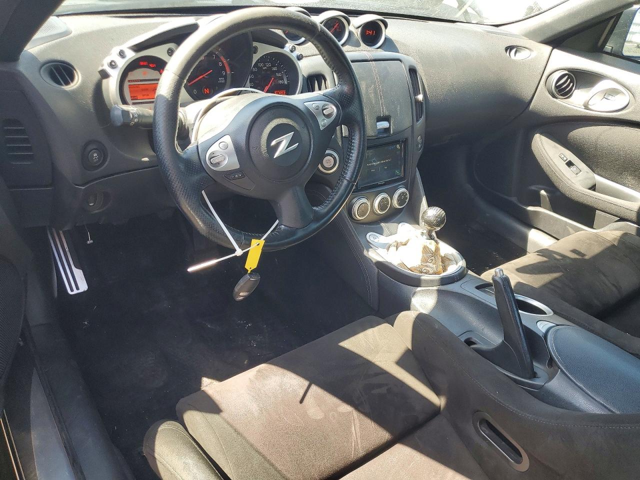 Nissan 370Z Base