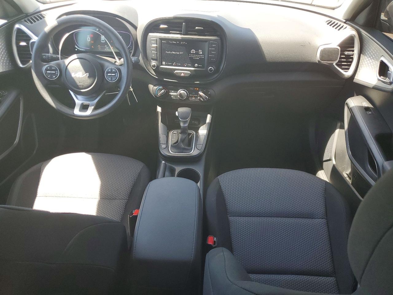 Kia Soul Lx
