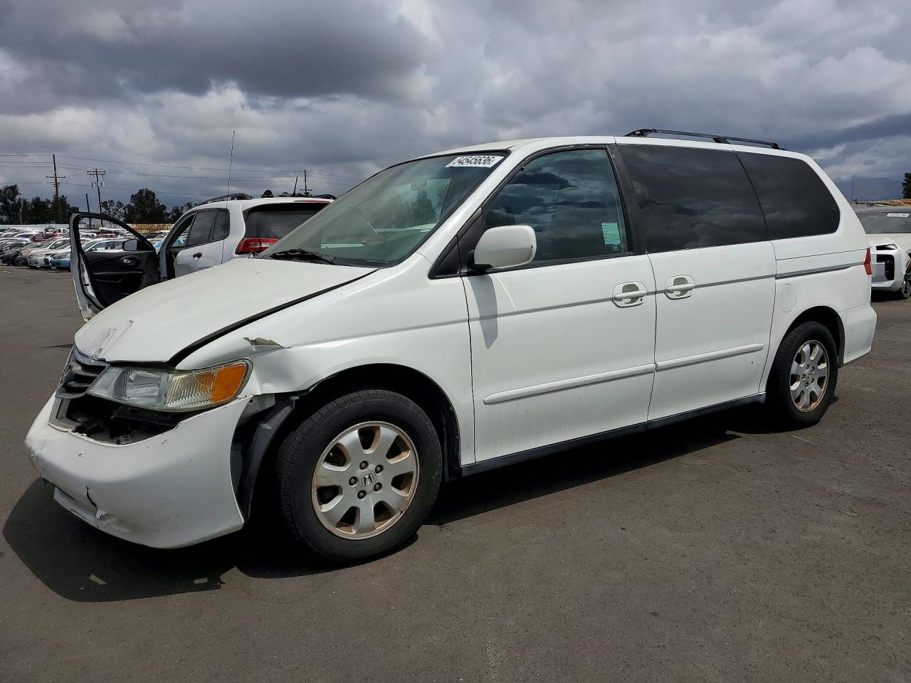 Salvage Honda Odyssey Image