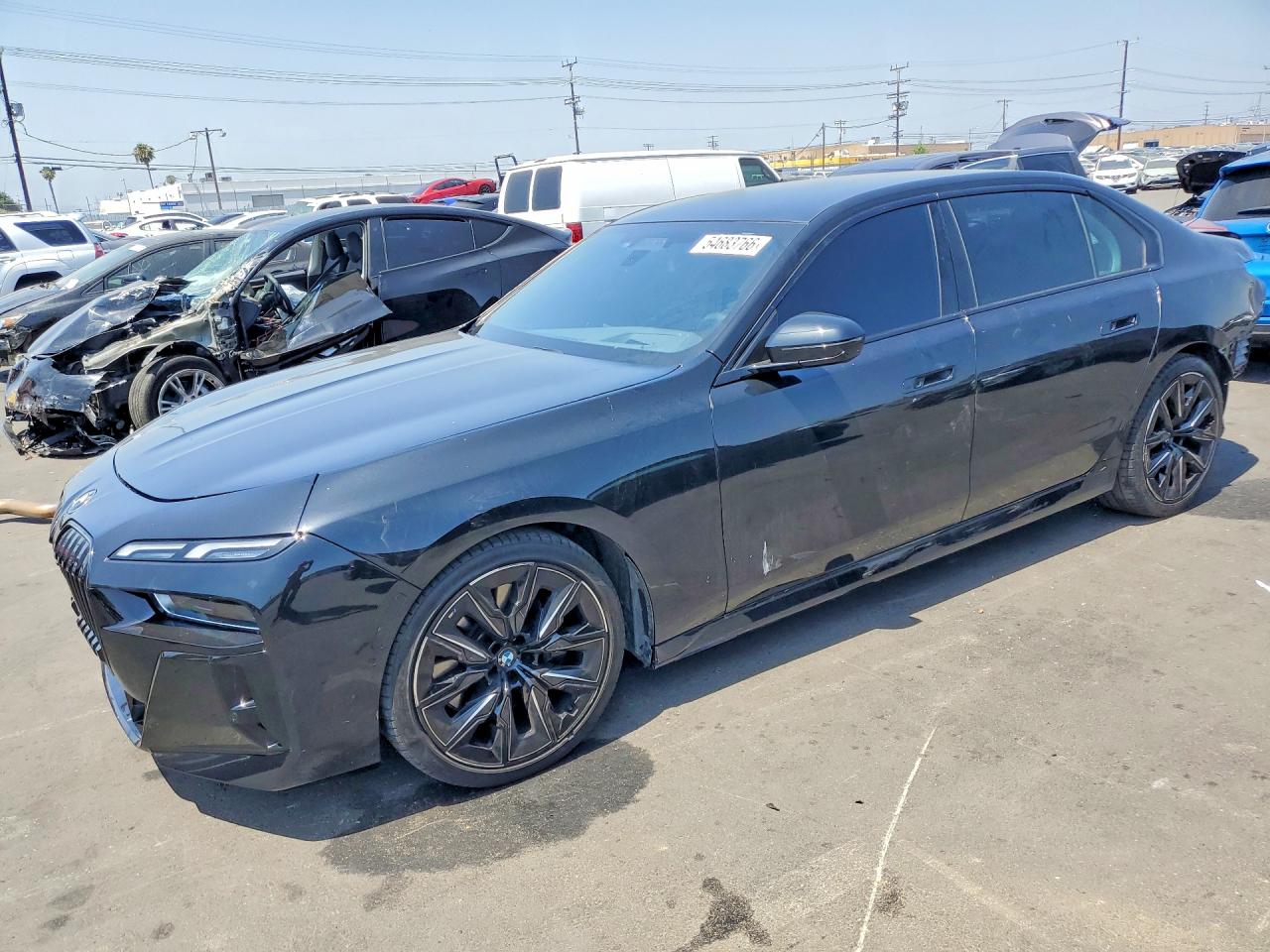 Salvage BMW 7 Series Image