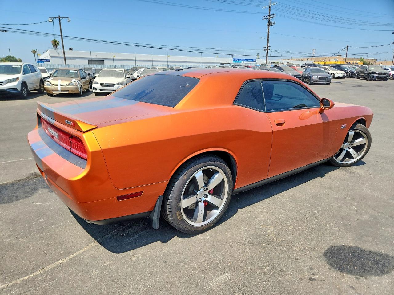 Dodge Challenger Srt-8