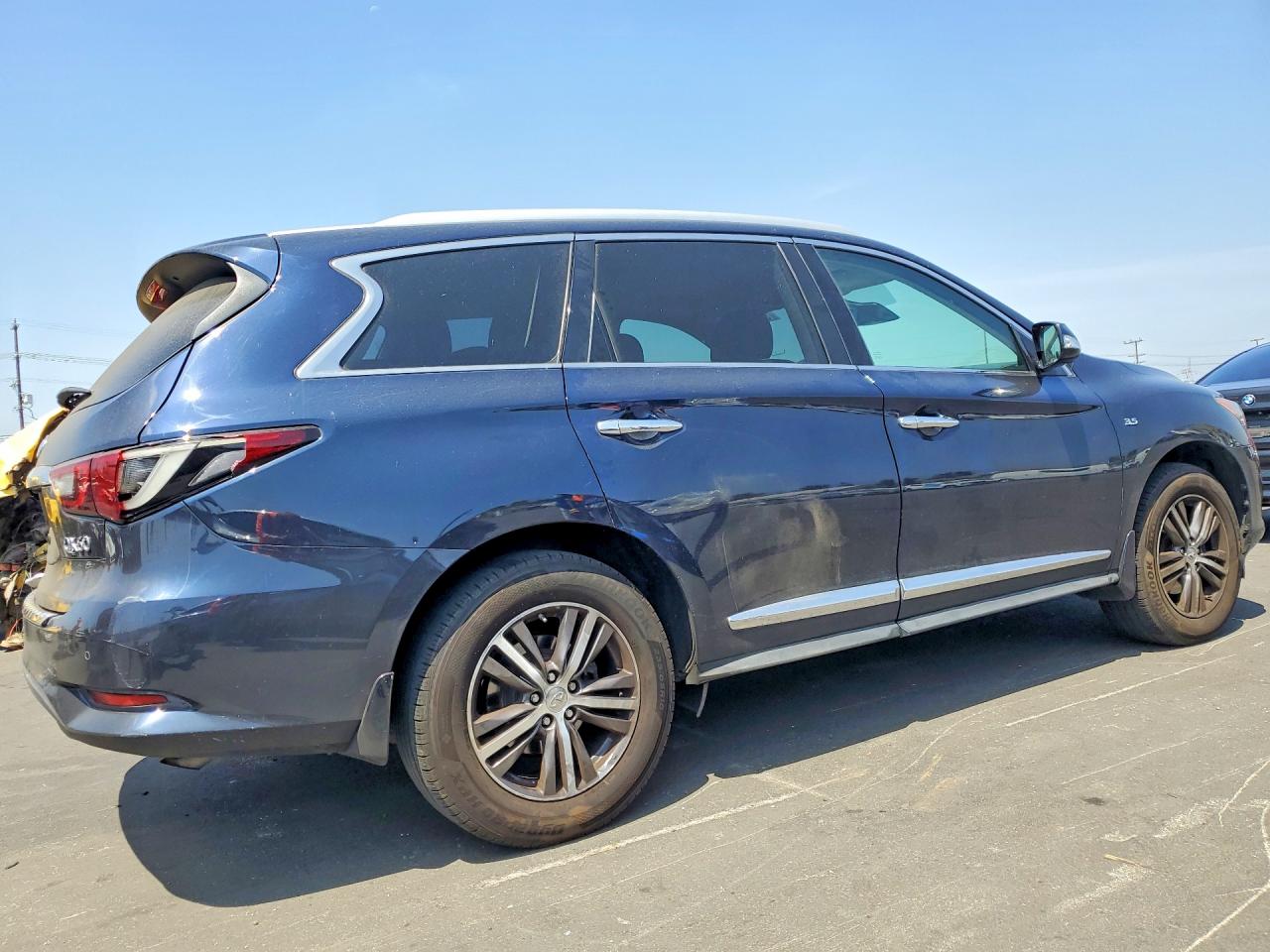 INFINITI Qx Luxe