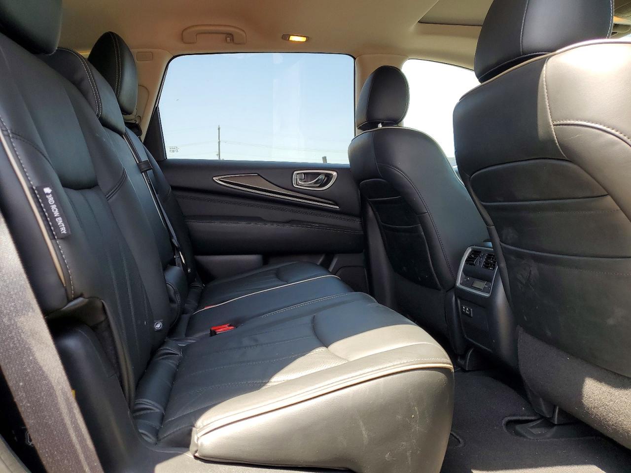 INFINITI Qx Luxe