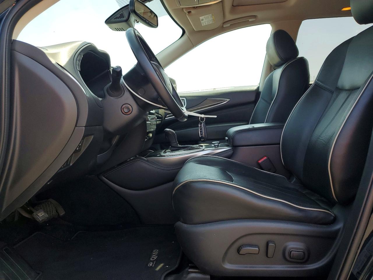 INFINITI Qx Luxe