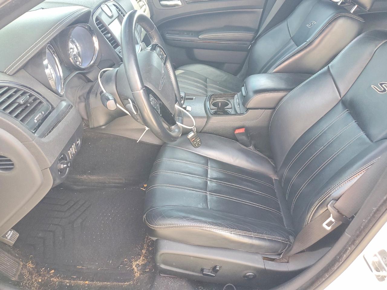 Chrysler 300 S