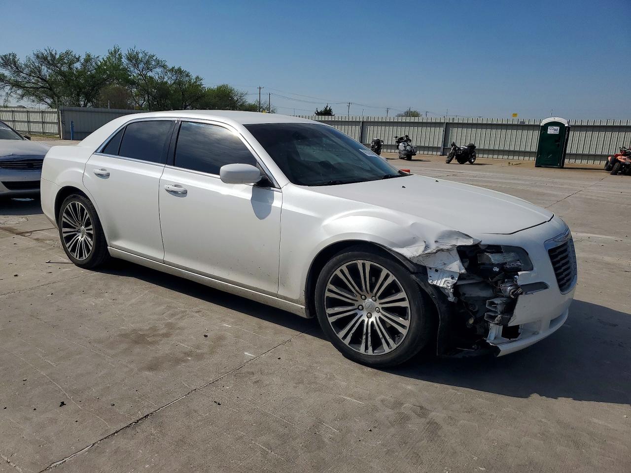 Chrysler 300 S