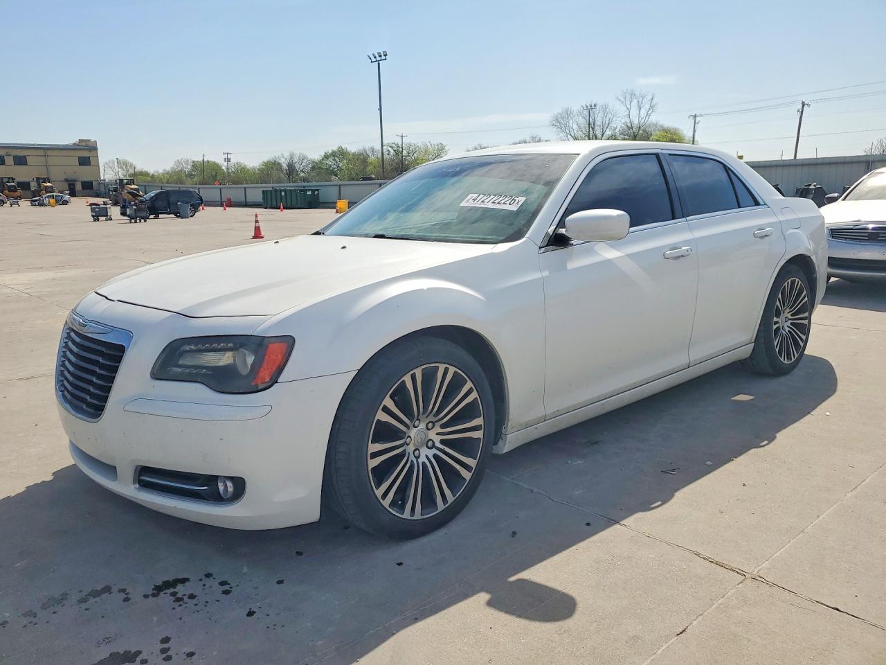 Salvage Chrysler 300 Image
