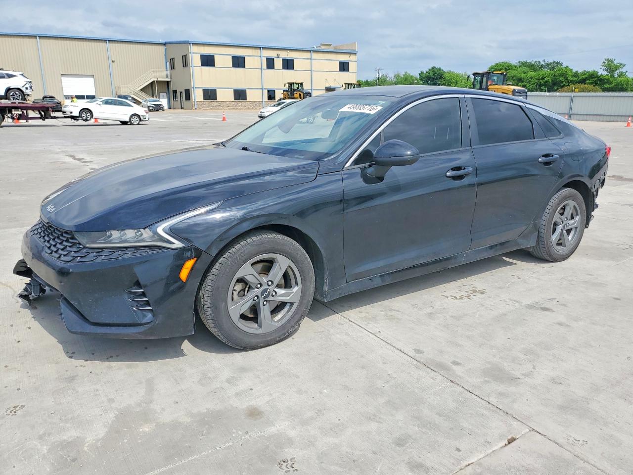 Salvage Kia K5 Image