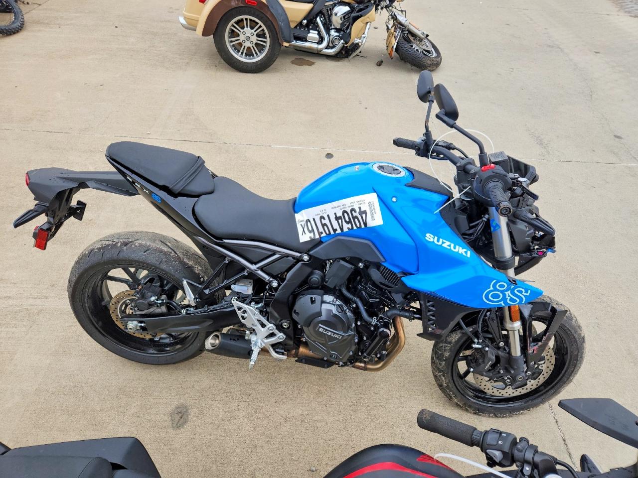 Salvage Suzuki Gsx800 Image