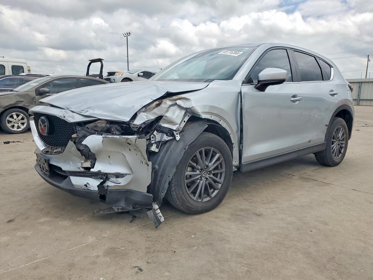 Salvage Mazda Cx Image
