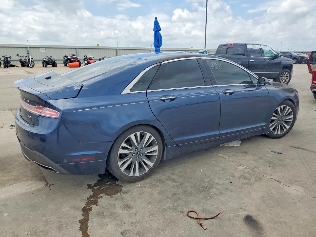Lincoln MKZ Reserve