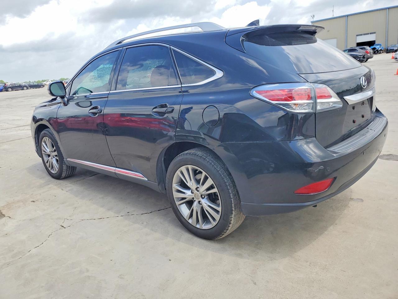 Lexus RX Base