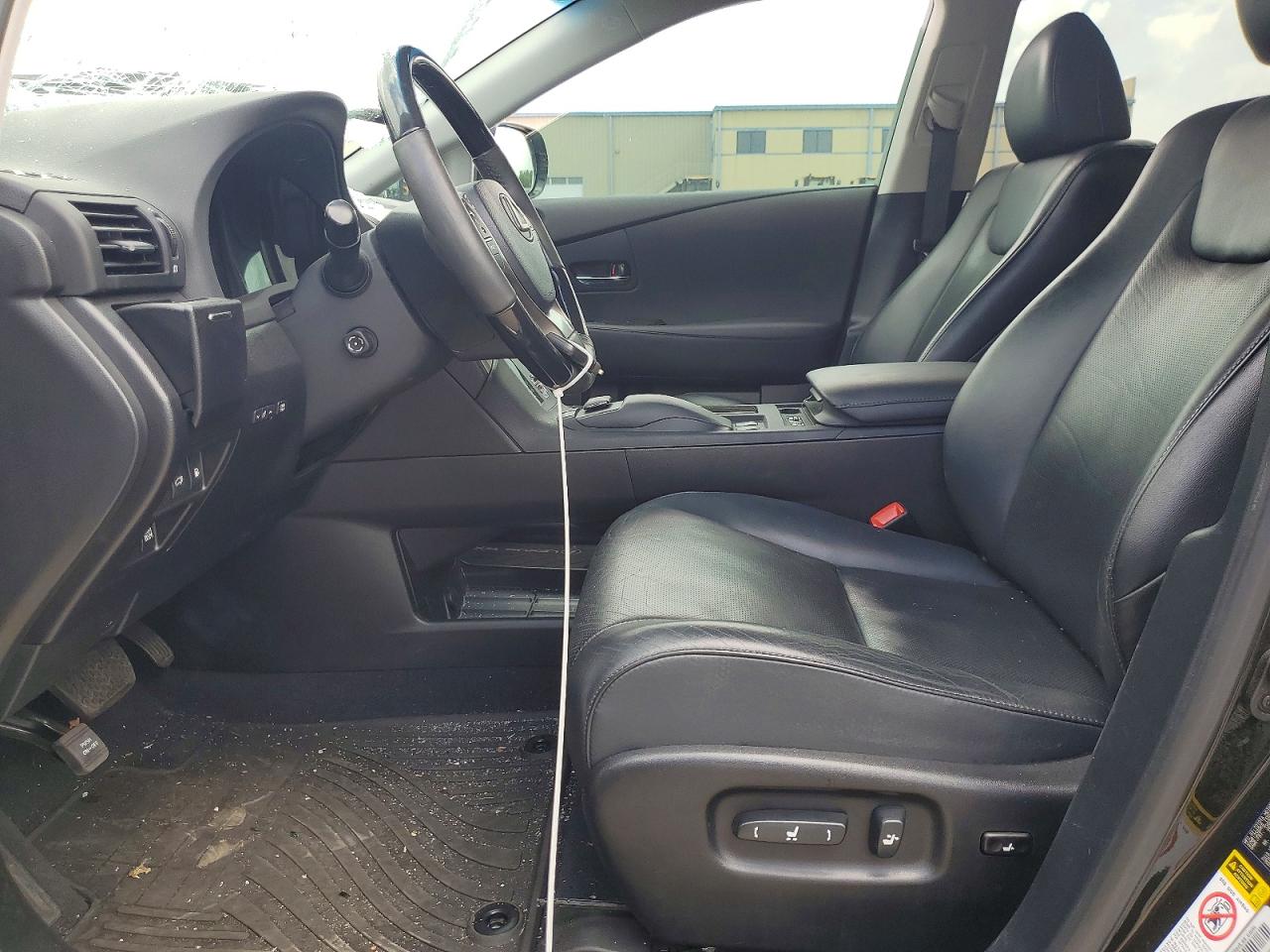 Lexus RX Base