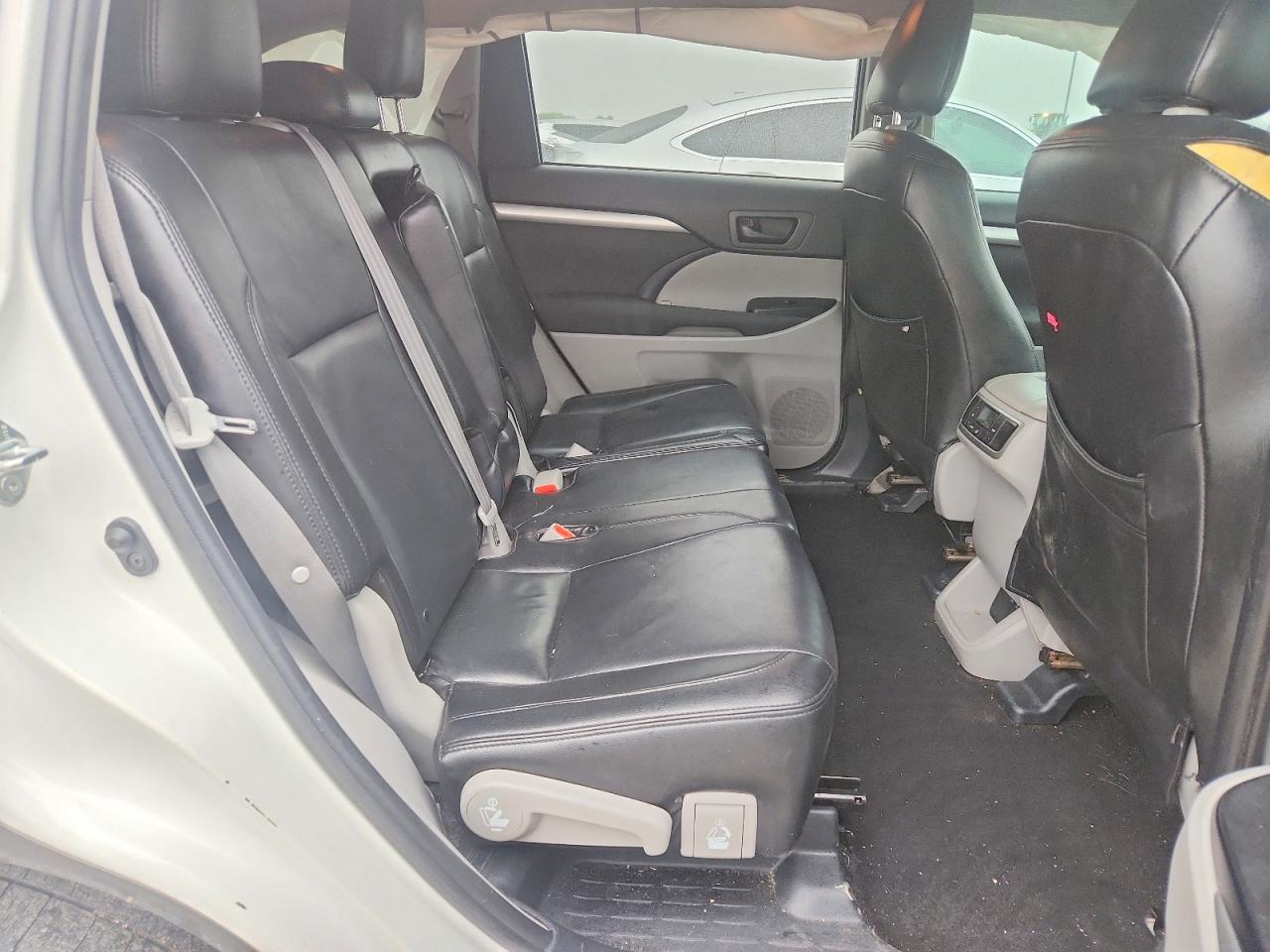 Toyota Highlander Le