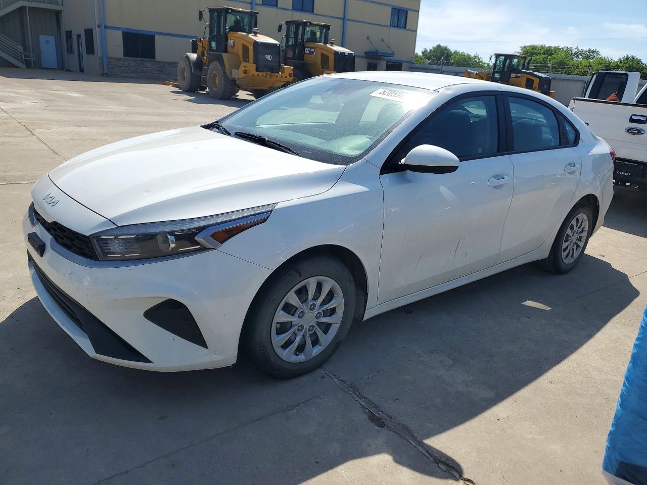 Salvage Kia Forte Image