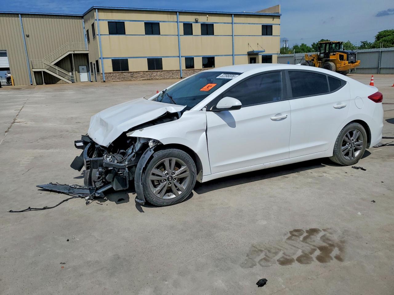 Salvage Hyundai ELANTRA Image