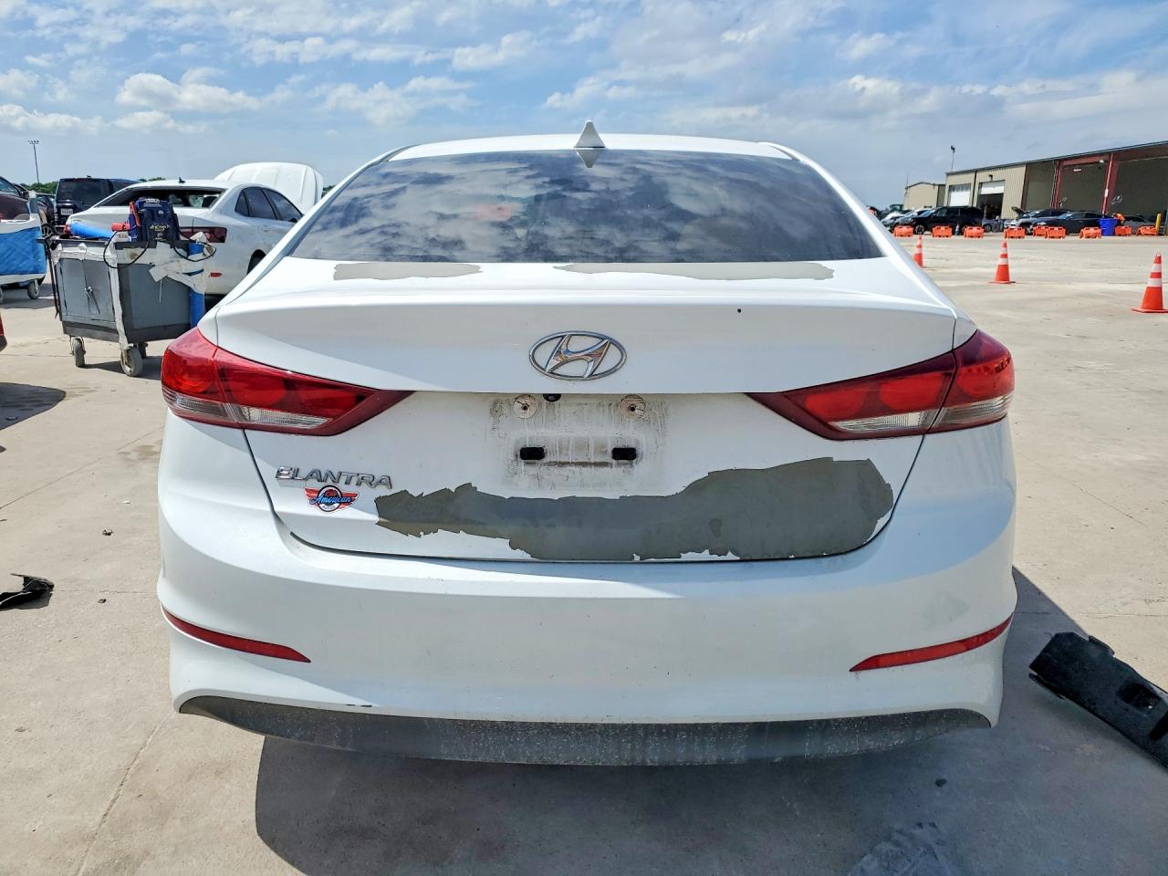 Hyundai ELANTRA Sel