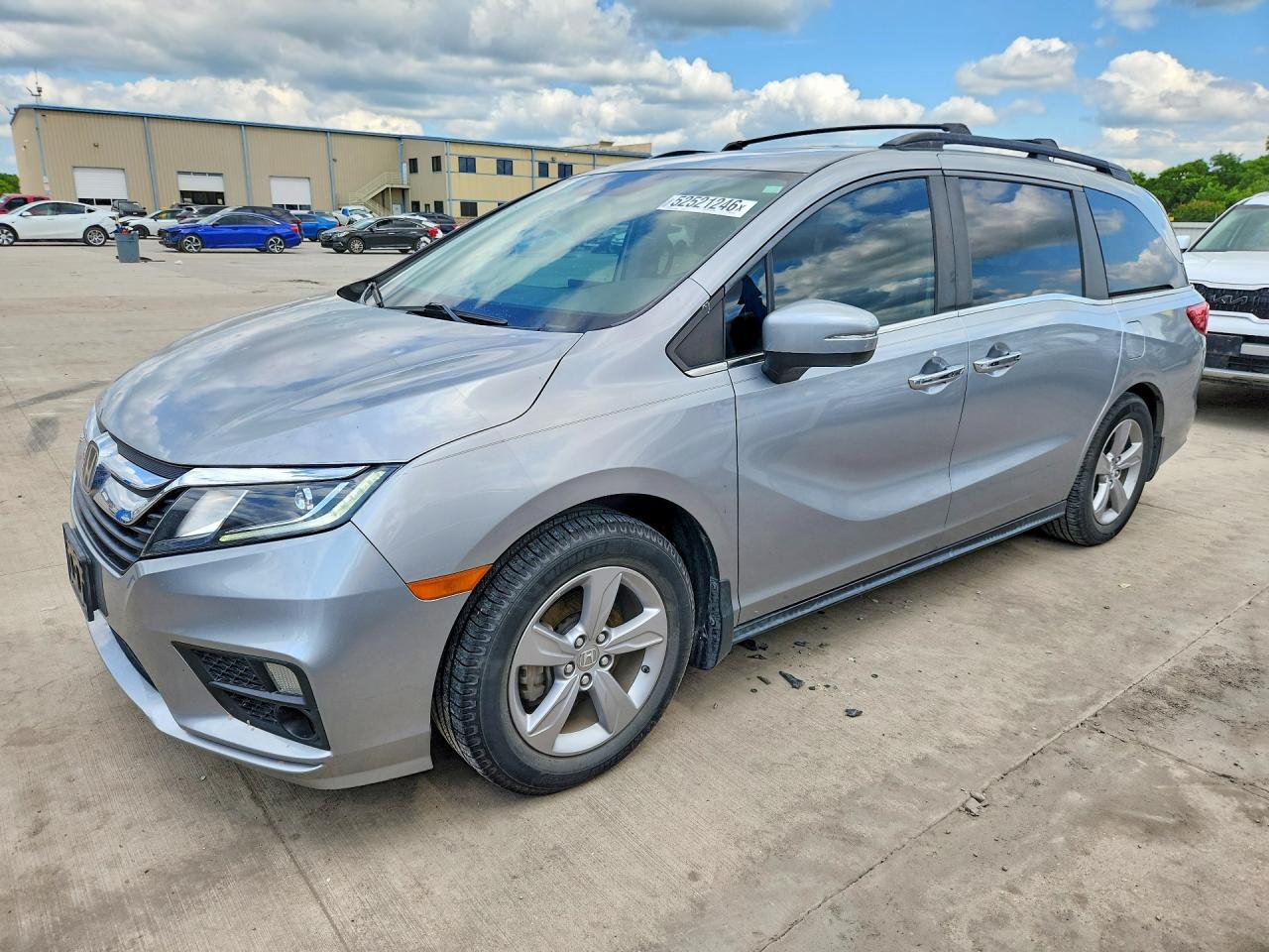 Salvage Honda Odyssey Image