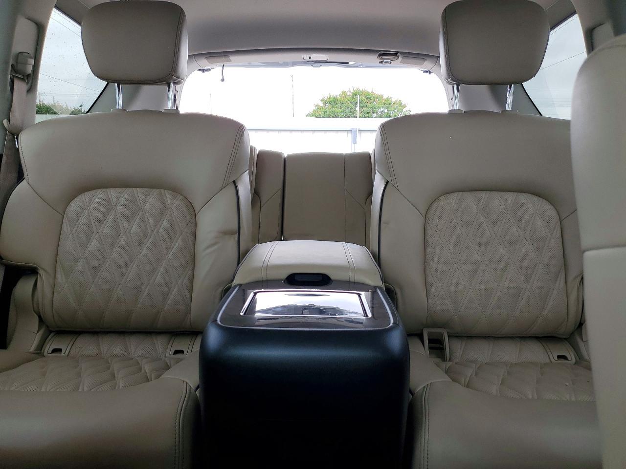 Nissan Armada Platinum