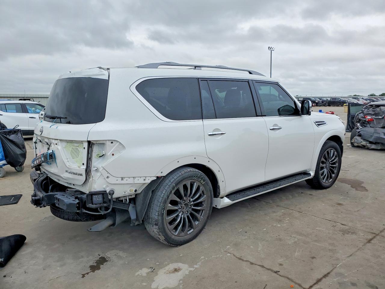 Nissan Armada Platinum