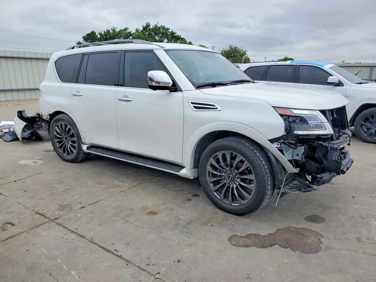 Nissan Armada Platinum
