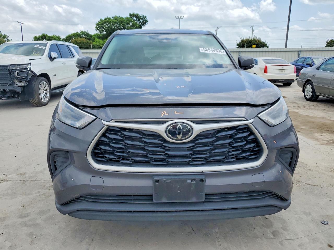 Toyota Highlander L