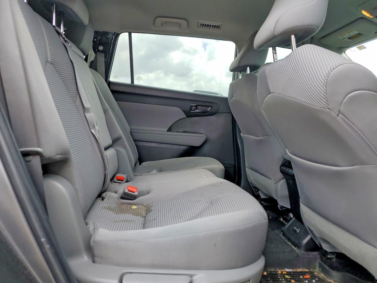 Toyota Highlander L