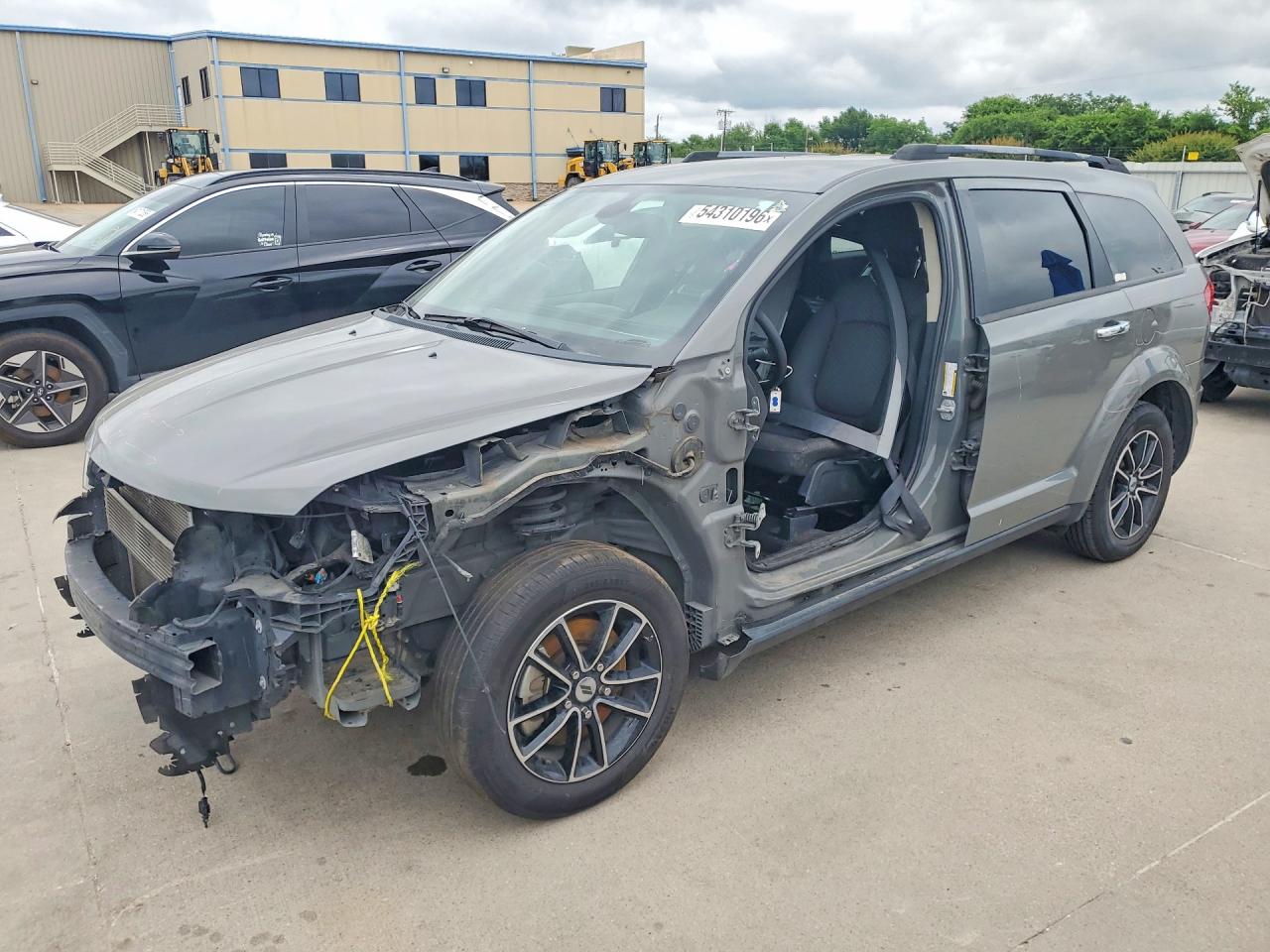Salvage Dodge Journey Image