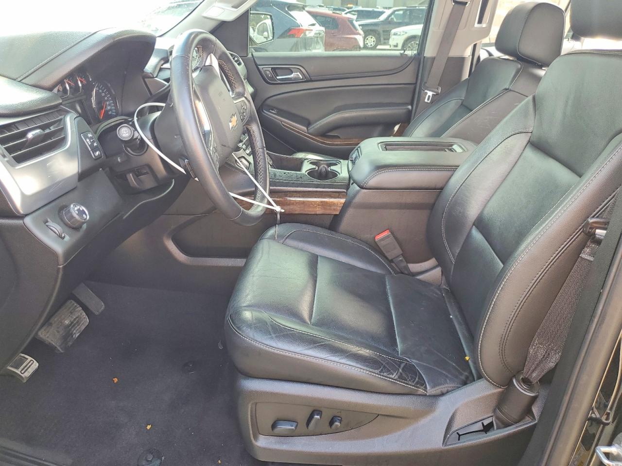 Chevrolet Suburban C1500 Lt