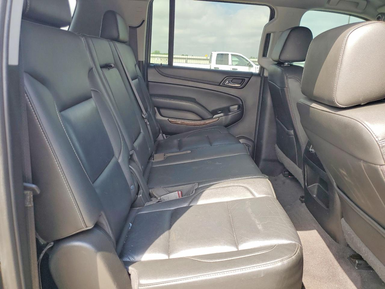 Chevrolet Suburban C1500 Lt