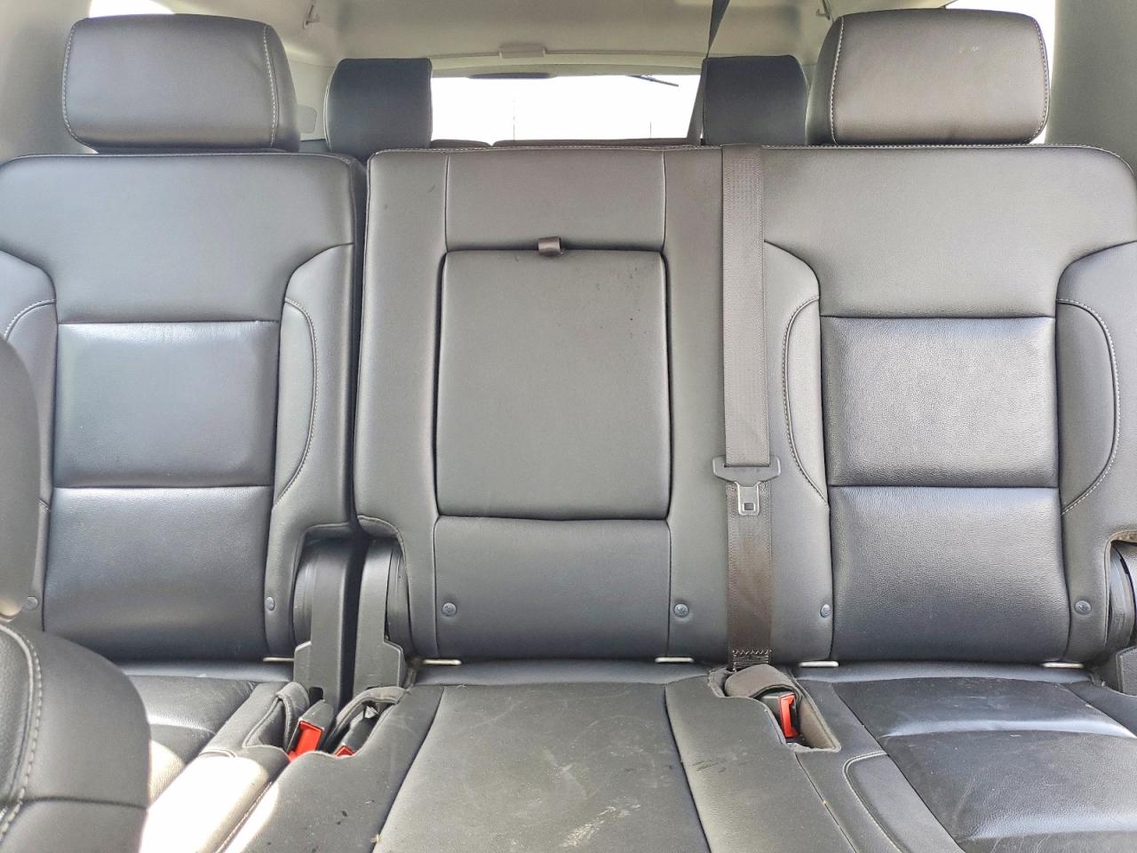 Chevrolet Suburban C1500 Lt