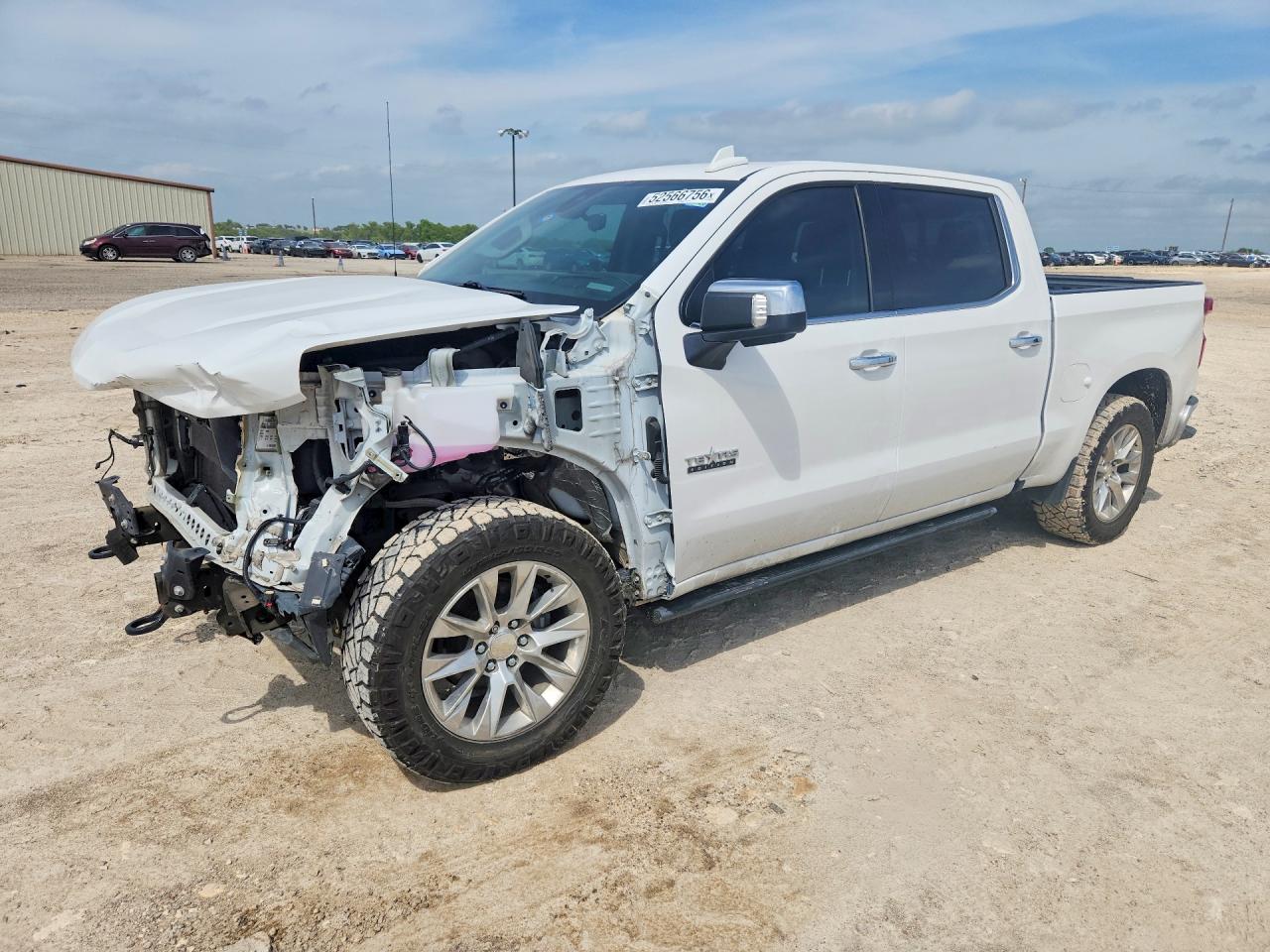 Salvage Chevrolet Silverado Image
