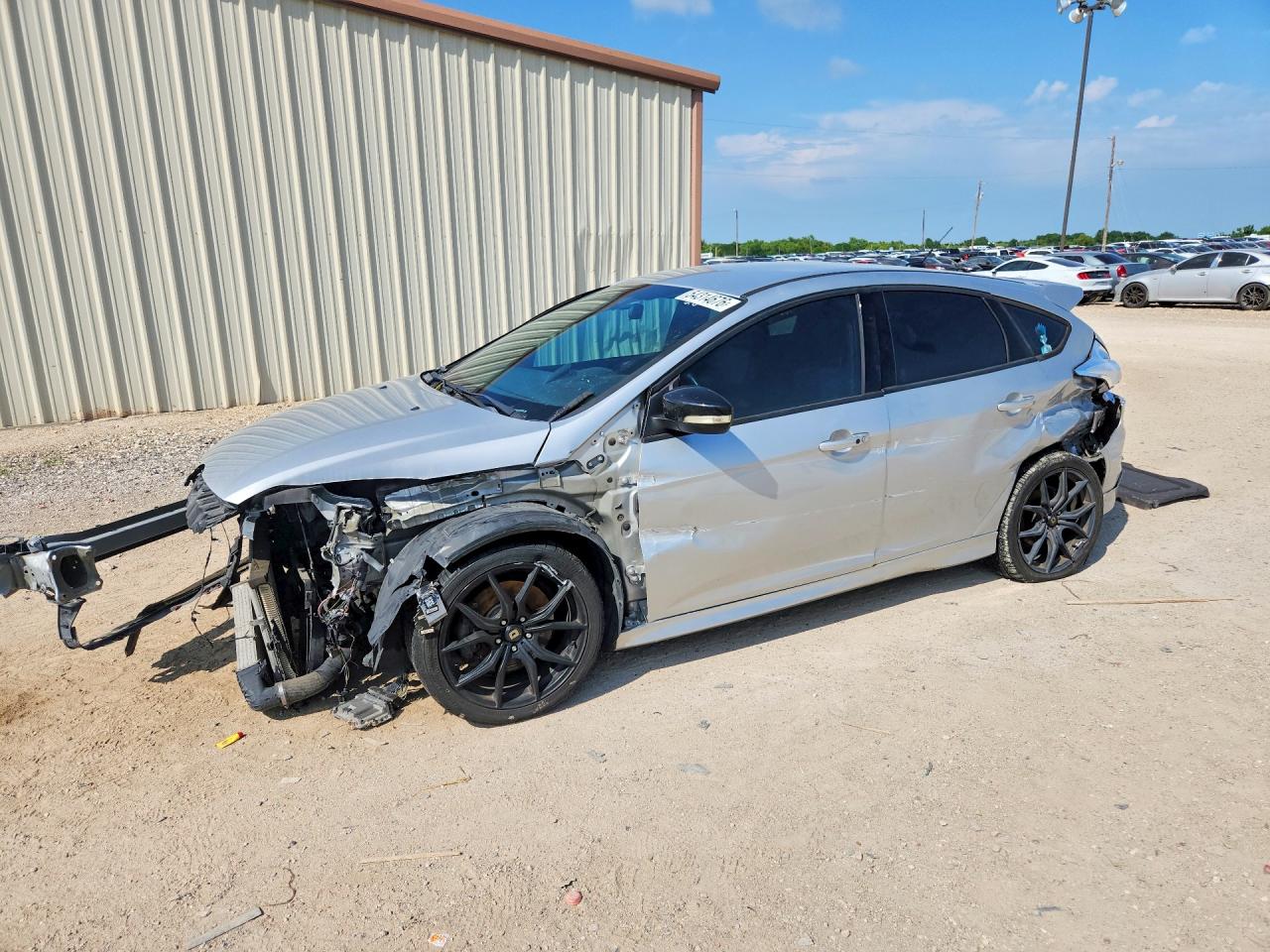 Salvage Ford Focus Image